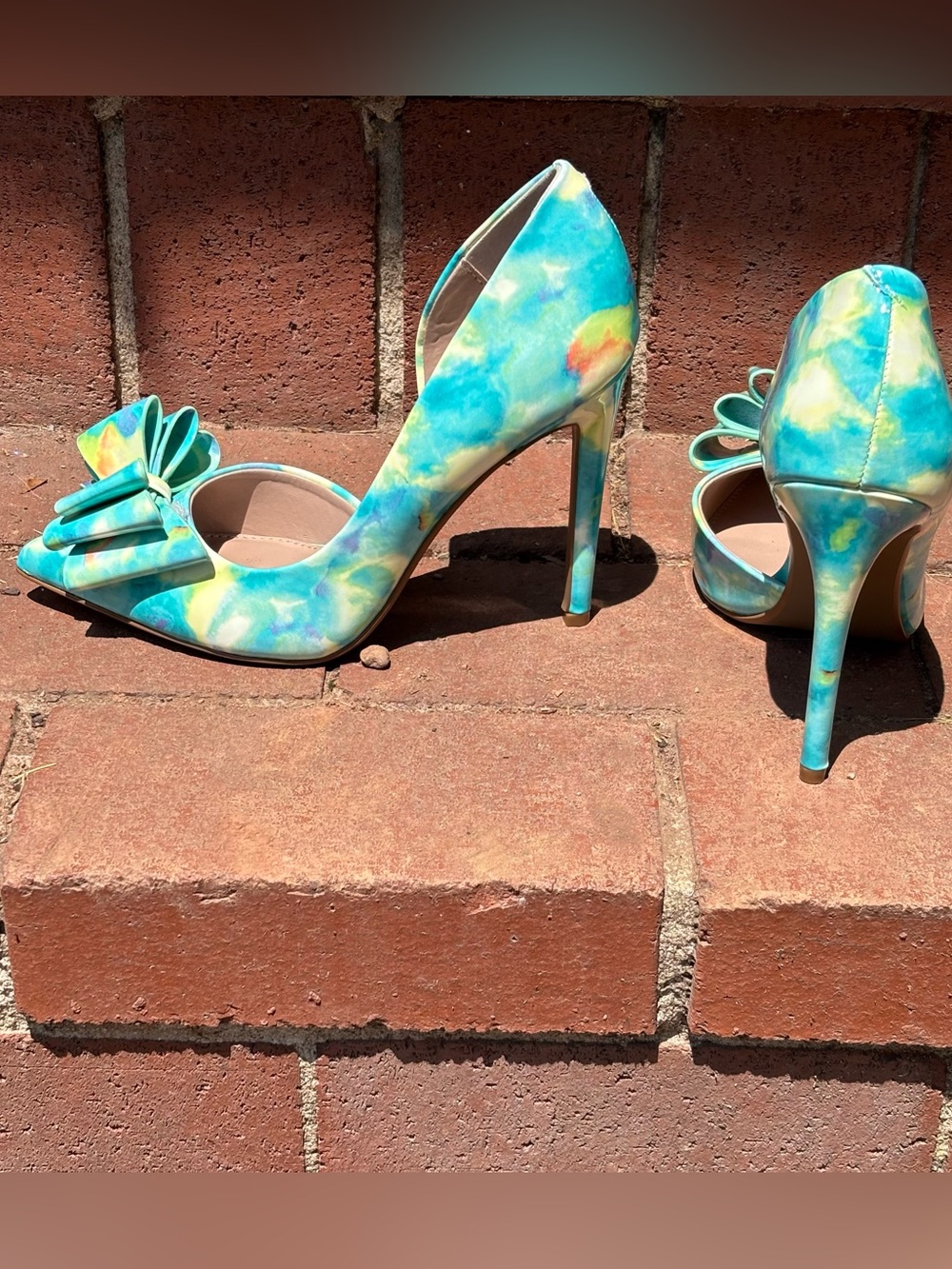Betsey Johnson Teal Watercolor Bow Pointed-Toe Pumps - Picture 5 of 12